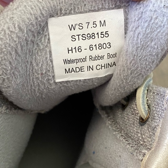 Sperry Gray and Green Duck Boots - Picture 10 of 11